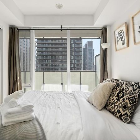Trendy 1Bedroom Downtown Toronto Condo Exterior foto