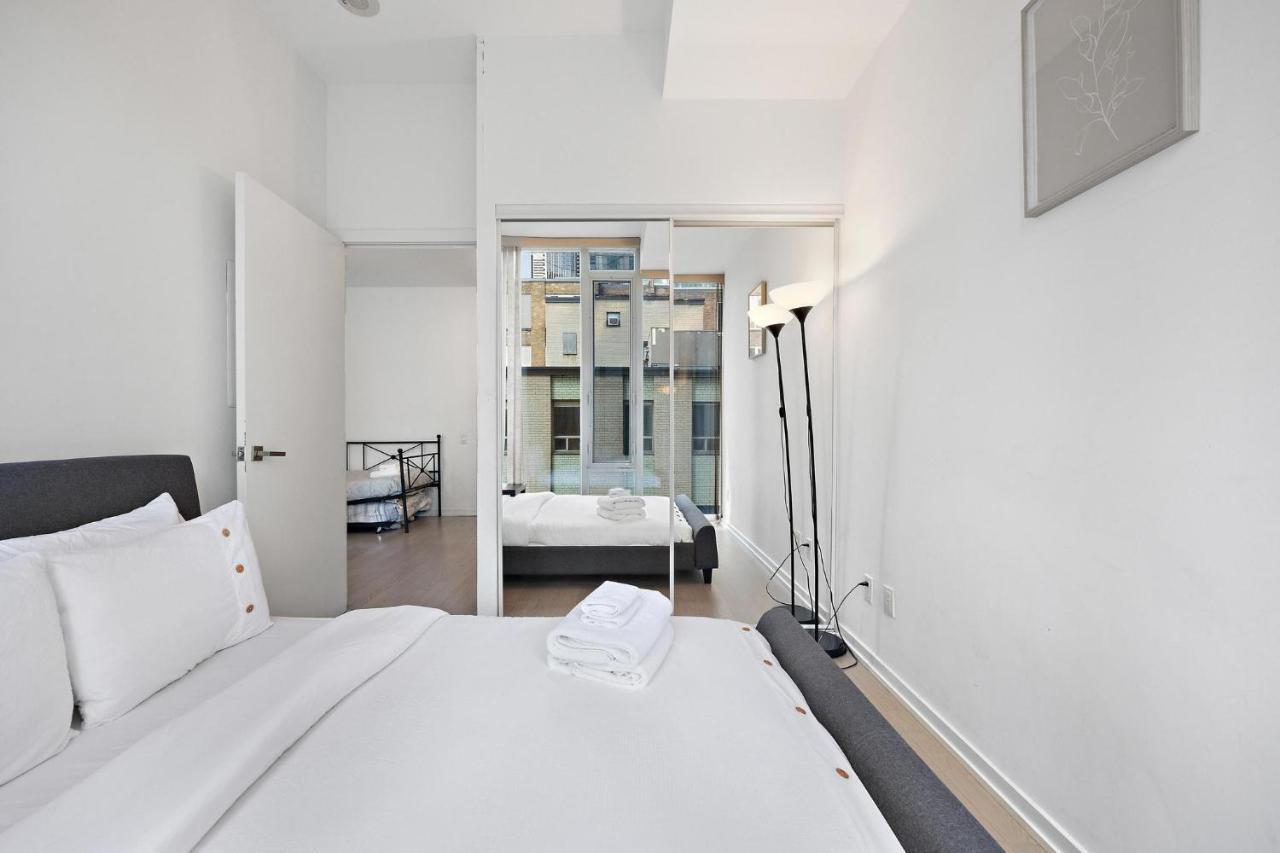 Trendy 1Bedroom Downtown Toronto Condo Exterior foto